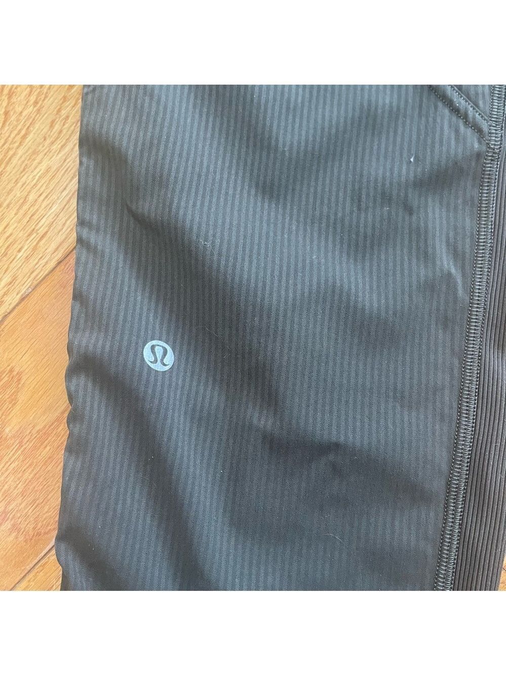 Lululemon Dance Studio Mid-Rise Khaki Green Athletic Pants Joggers Crop 25" Sz 4 - Picture 11 of 14